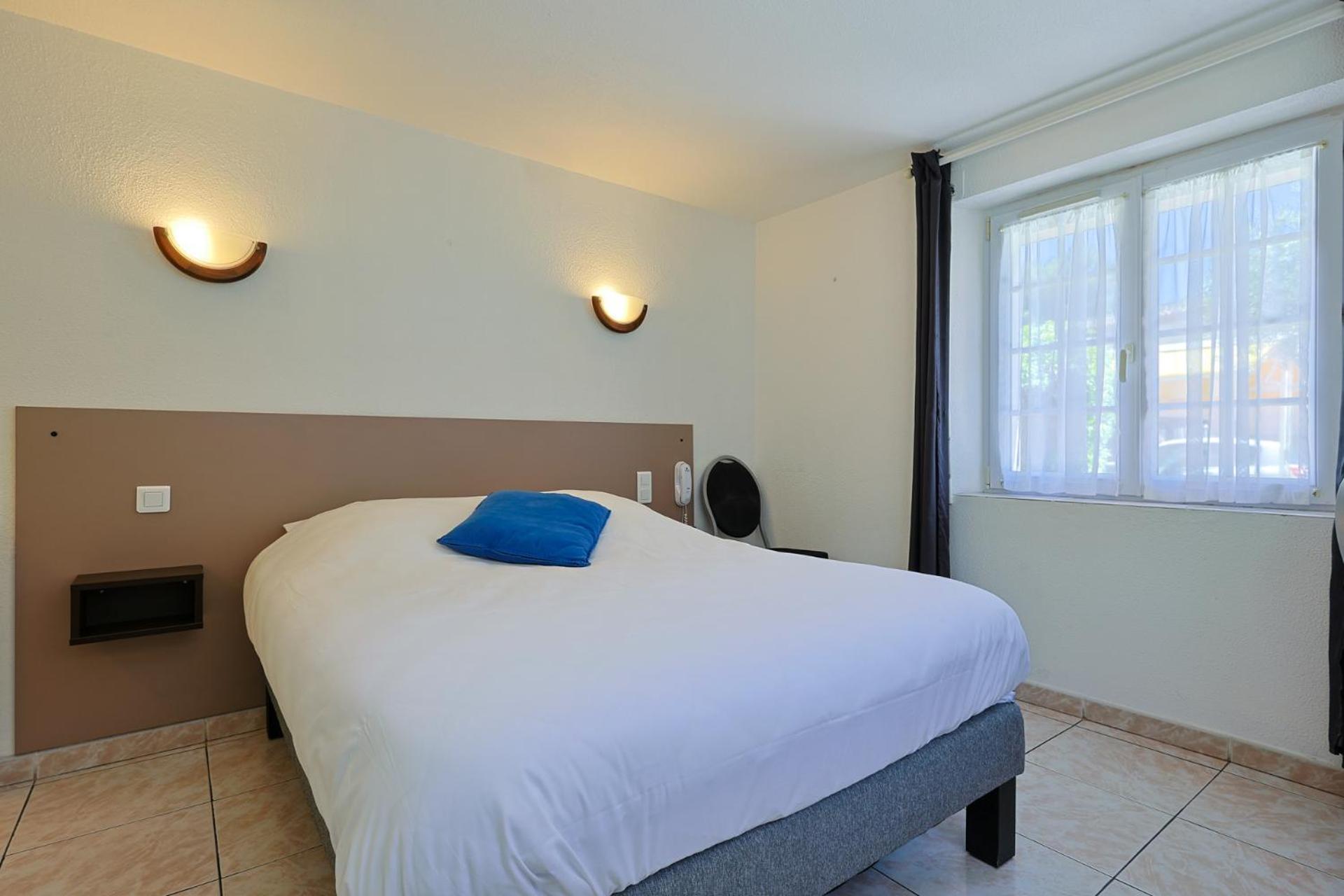 Logis Hotel l'Esterella Saint-Raphaël Buitenkant foto
