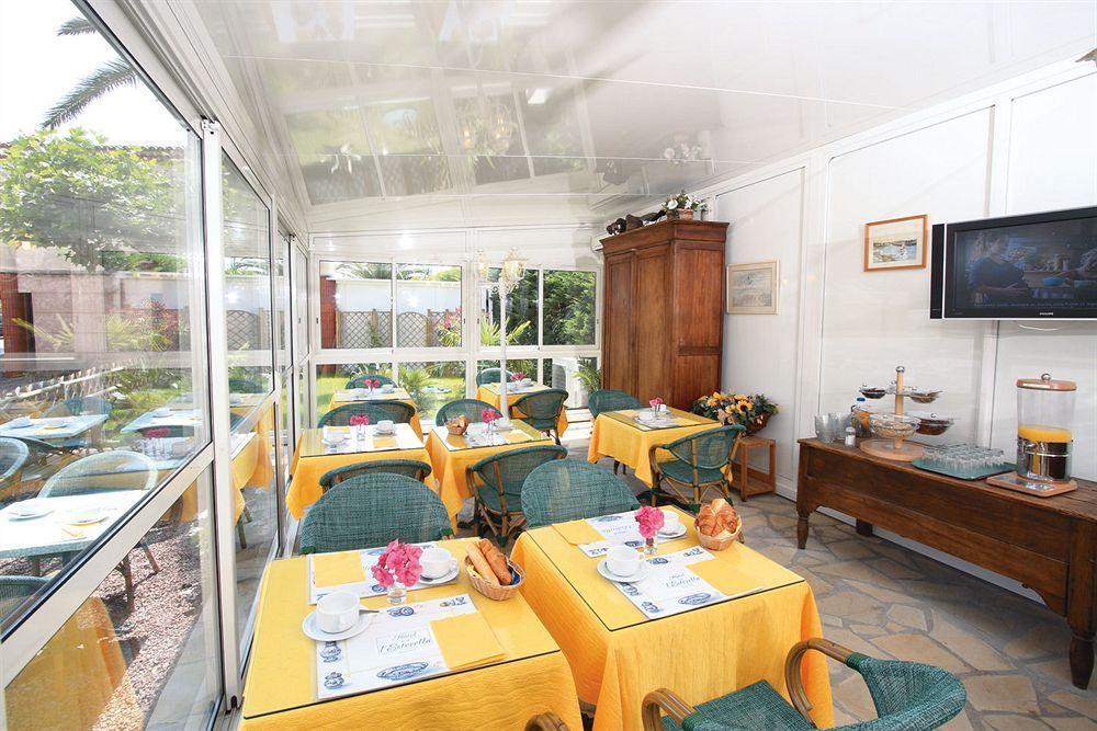 Logis Hotel l'Esterella Saint-Raphaël Buitenkant foto